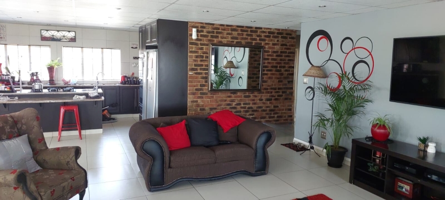 4 Bedroom Property for Sale in Vaal Power A H Free State